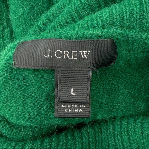 J. Crew Side Slit Supersoft Turtleneck Sweater Solid Green Style H4131 | Large - Picture 7 of 10